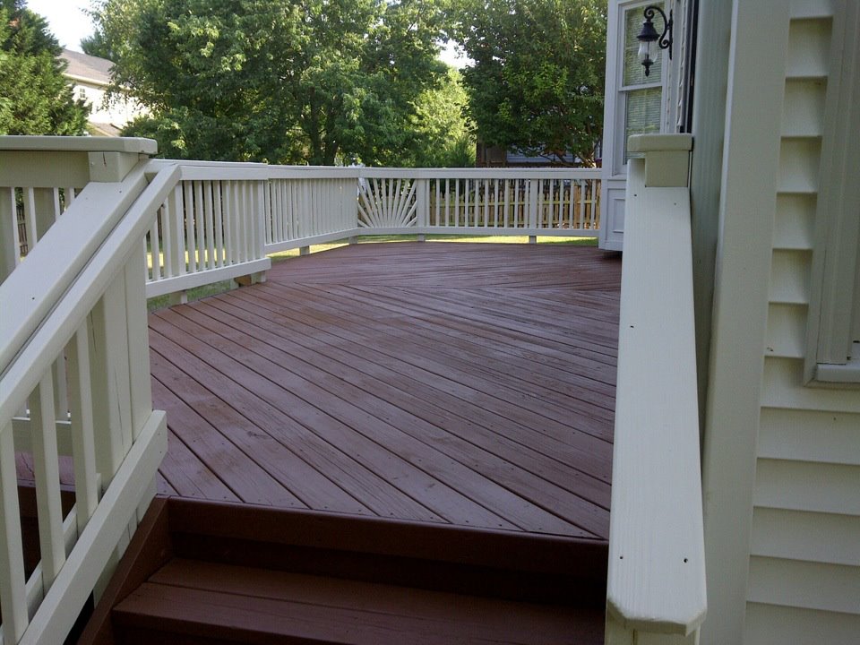 Ashburn VA Stain Two tone deck